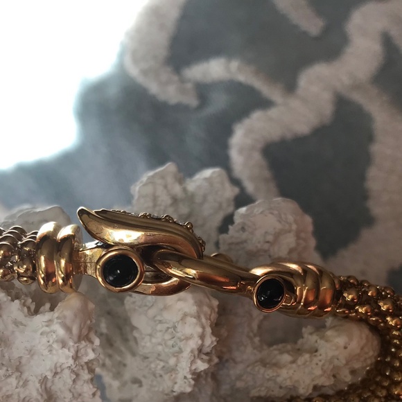 Gorgeous 18k gold plated, with embellished clamp - Picture 4 of 12